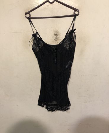 Schwarzes Spitzen-Cami