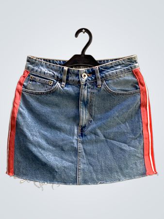 WEEKDAY Jeansrock mit roten Streifen