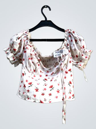 Faith Vintage Weiß Floral Smocked Puff Sleeve Top