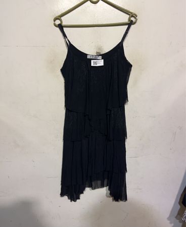 BASTET Schwarzes Rüschenkleid