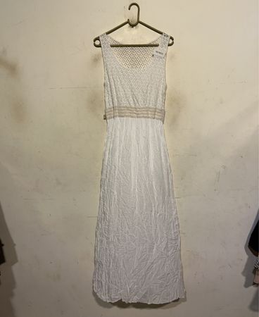 Weißes SpitzMaxikleid