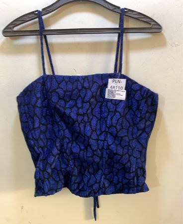 Blaues Tierdruck-Crop-Top