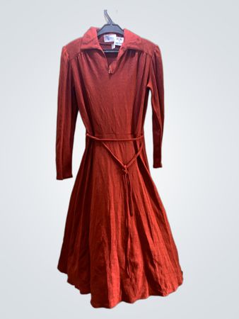 FaithVintage Rotes Langarm-Beltdress