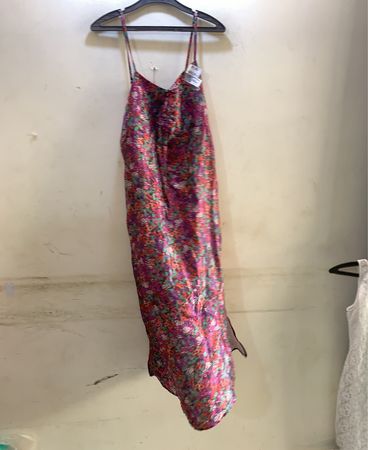 Maxikleid mit Blumenmuster