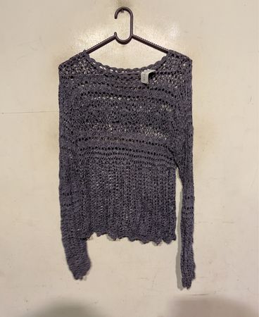 Gehäkelter Langarmpullover