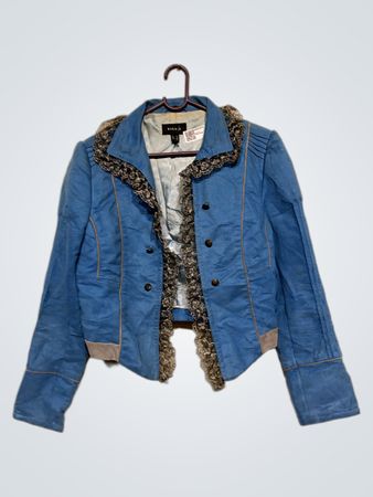 DINO Blaue Kurze Jacke mit Spitzenbesatz