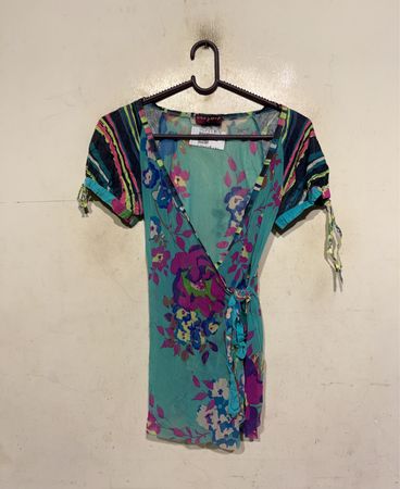 One Step Floral Wrap Top
