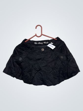 Der strahlende Wunder schwarze Rock