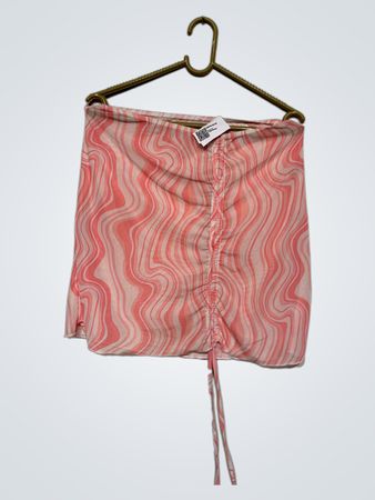 Rosa und Weißes Wirbelmuster Rüschenshirt Minirock
