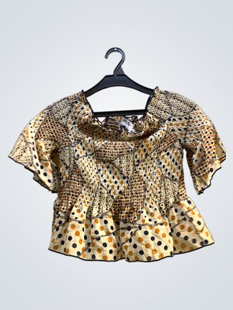GOA/GOA Smocked Off-the-Shoulder Top