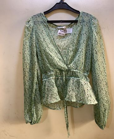 Stradivarius Grüne Blumenmuster Wickelbluse