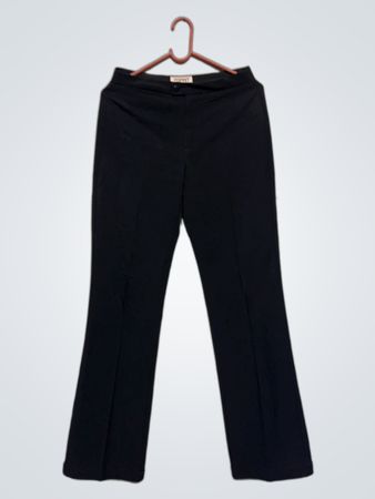 Schwarze Hose