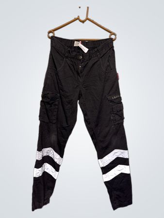 LIDL Schwarze Cargohose mit reflektierenden Streifen