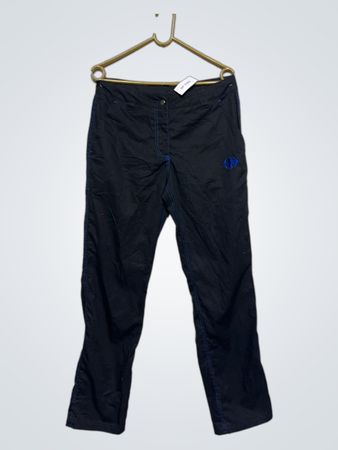 Carrefour schwarze Hose mit blauen Nähten