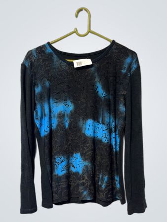 Schwarzes und Blaues Langarmhemd