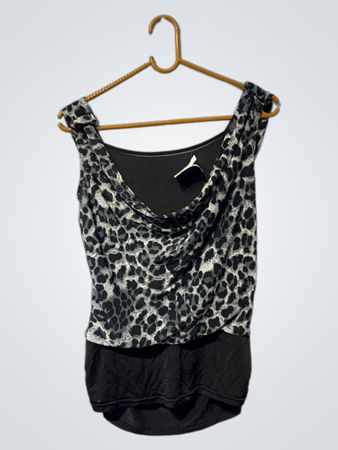 Leopardenmuster-Cowl-Neck-Top mit schwarzem Saum