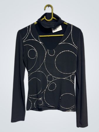 Schwarzes Langarmshirt mit Kreis-Muster