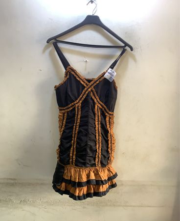 FaithVintage Schwarzes und Orangen Rüschenkleid