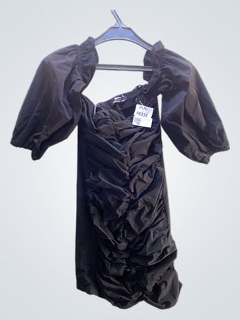 Bershka Schwarzes Rüschenshirt Kleid mit Puffärmeln