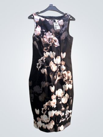 FaithVintage Schwarzes Blumenkleid ohne Ärmel