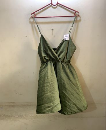 FaithVintage Grünes Satin-Nachtkleid