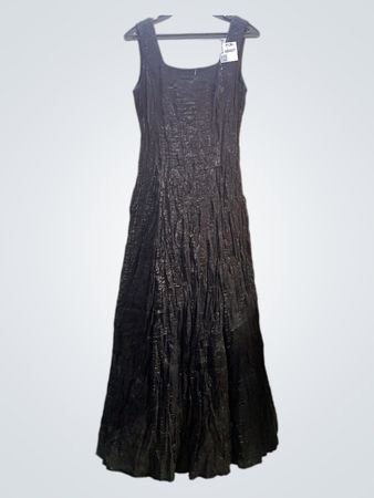 Schwarzes strukturiertes Maxikleid