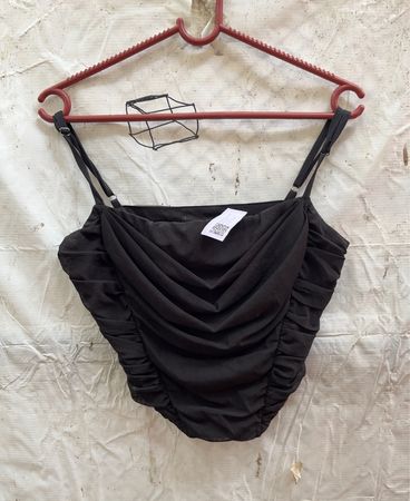 Schwarzes gerafftes Korsett-Top