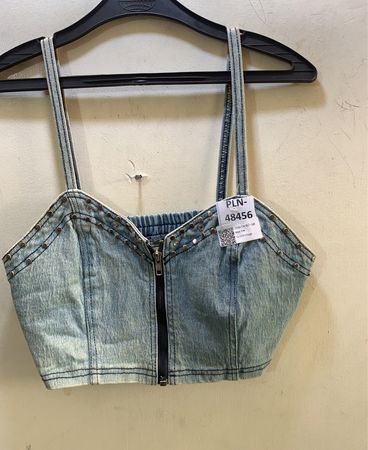 Denim-Besetztes Zip-Front Crop Top