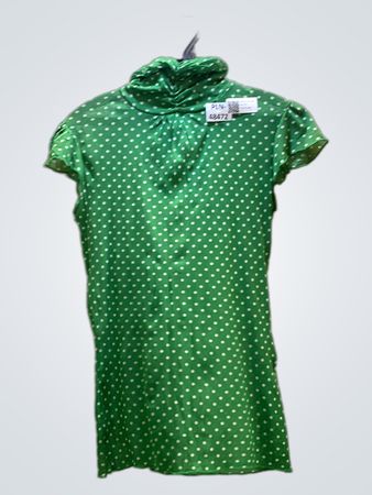 Grünes Pünktchenkleid