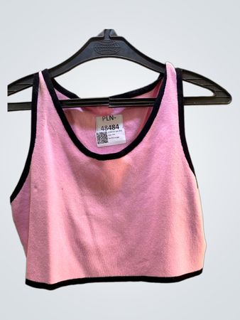 Rosa Crop-Top mit schwarzem Rand