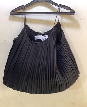 BIKBOK Schwarzes plissiertes Top