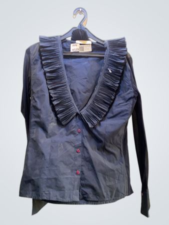D. EXTERIOR Schwarze Rüschencollar-Bluse