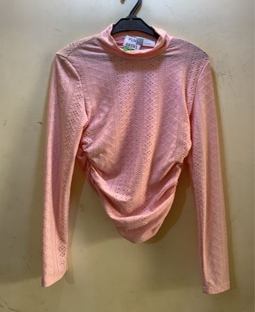 FaithVintage Pink Rüschen Mock Neck Top