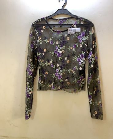 FaithVintage Schwarzes Floral Besticktes Mesh Langarmoberteil