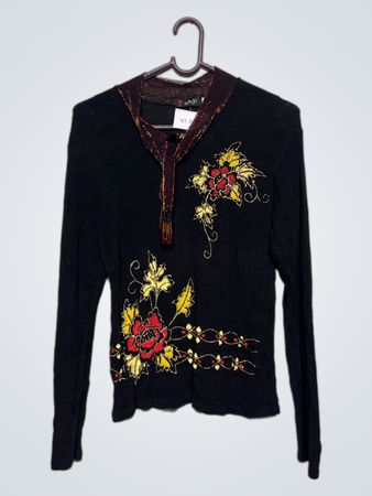 Jie Yi Schwarzes Langarmoberteil mit floralem Stickerei