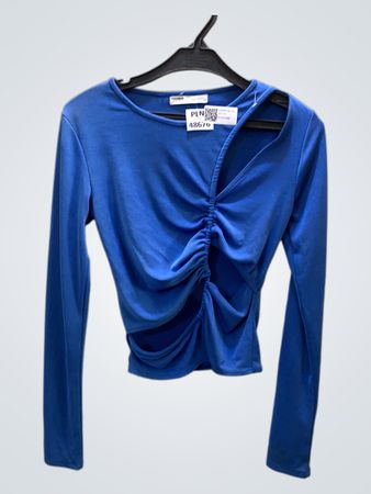 PULL&BEAR UPDATED GARMENTS Blauer geraffter Langarm-Top