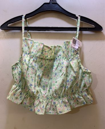 FaithVintage Floral Smocked Crop Top