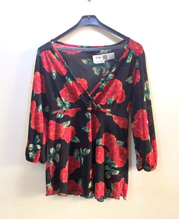 FaithVintage Schwarze Rose Druck Mesh Top