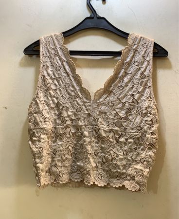FaithVintage Spitze Cropped Top