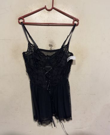 Schwarz Spitzen Korsett Chemise