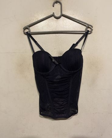 Schwarzes Netz-Corsage-Top