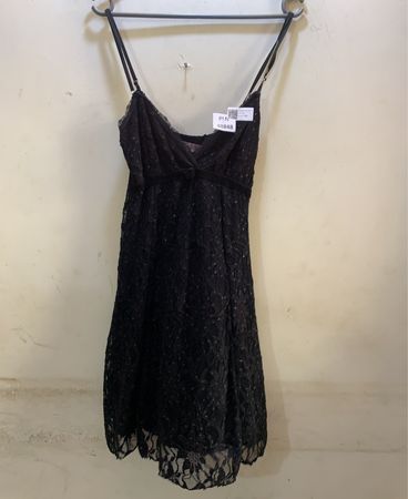 Schwarzes Spitzen-Slipkleid