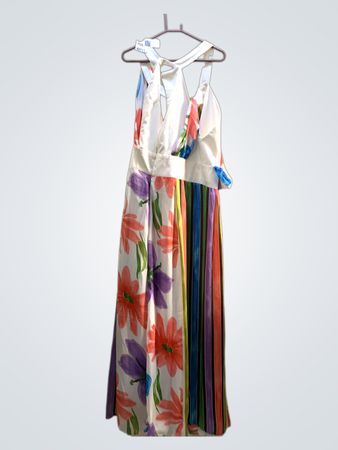 Weißes Maxikleid mit Blumenmuster und bunten Streifen