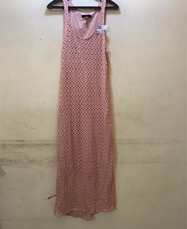 Rosa gehäkeltes Maxikleid