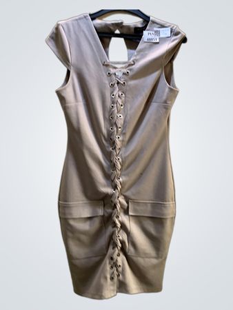 Noémi Key Paris Schnürkleid