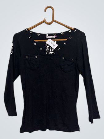 Patrice Breal Schwarzes Langarmshirt mit Ösen