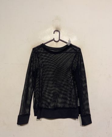 Schwarzes Mesh Langarmoberteil