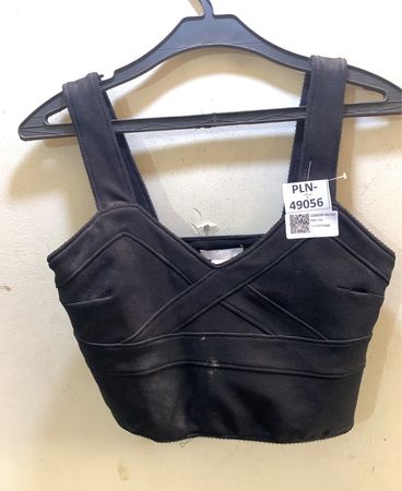 Schwarzes kurzes Top