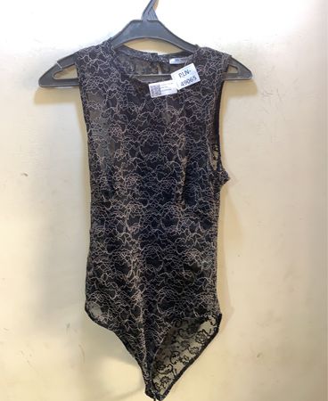 ZARA TRAFALUC Schwarzer Spitzenloser Body ohne Ärmel