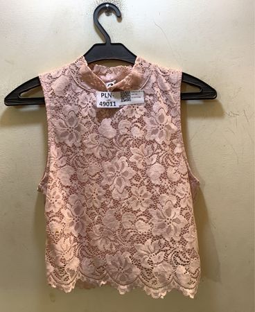 Rosa Spitzen-Mock-Neck ärmelloses Top